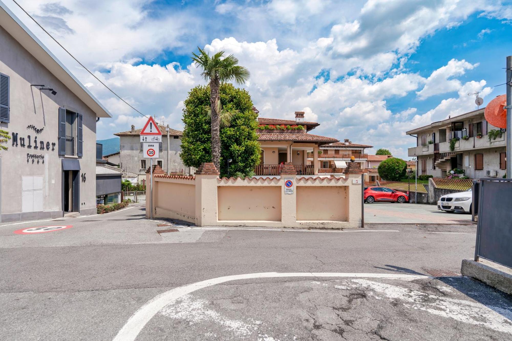 イゼーオLa Casa Di Giulianoアパートメント エクステリア 写真